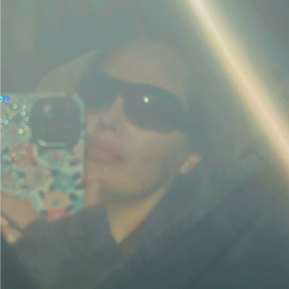 Meet your Posher, Jenny